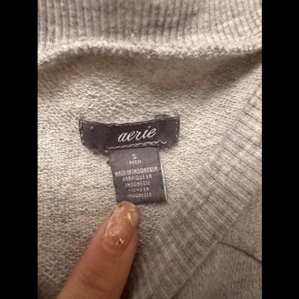 AERIE Gray Sweatshirt with Trendy Side Lacing - Cozy Chic for Every Occasion! - Picture 2 of 3